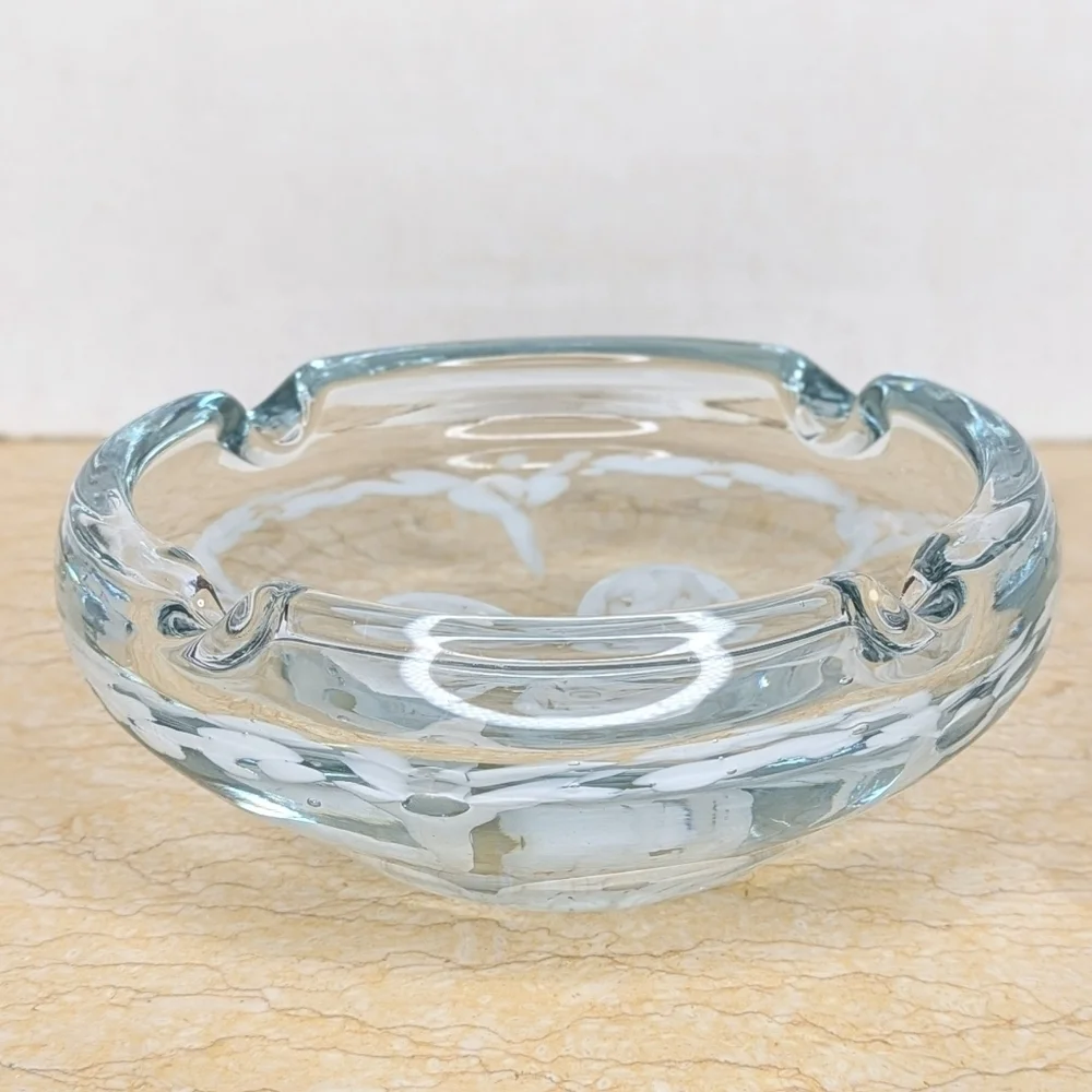 Vintage Art Clear Bubble Glass White Flower Heavy Ashtray Trinket Dish